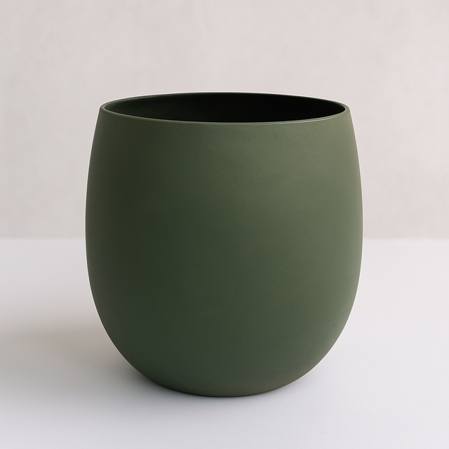 Stijn Matte Metal and Enamel Planters – 4 Colors, 3 Sizes -  Plant Circle.