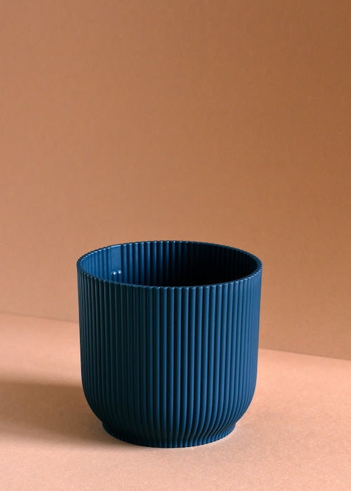 elho vibes fold planter blue