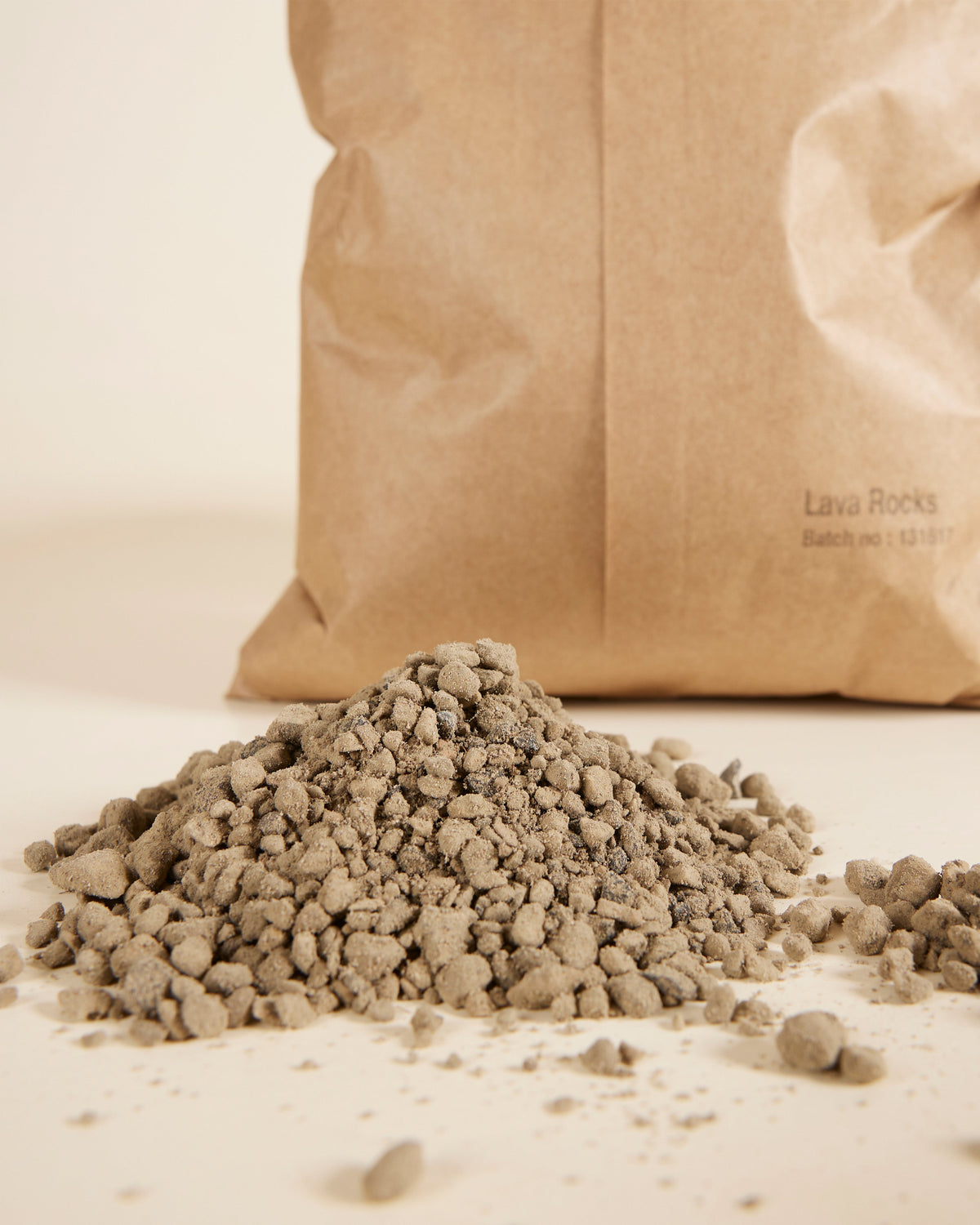 Lava Rocks 1 liter -  Plant Circle.