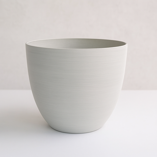 Pot Bola Cloudy – Light Grey Recycled Polymer Planter in 5 Sizes -  Plant Circle.